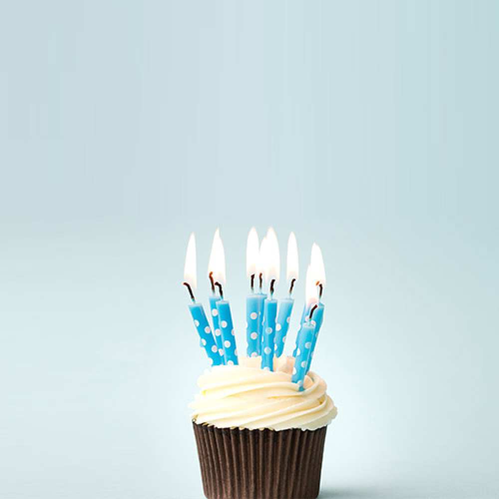Открытка на каждый день с именем, Живчик С днем рождения вкусное Прикольная открытка с пожеланием онлайн скачать бесплатно 