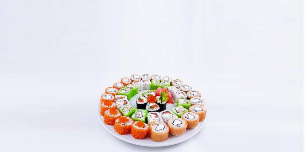 Открытка на каждый день с именем, Роскошная Приятного аппетита суши Прикольная открытка с пожеланием онлайн скачать бесплатно 
