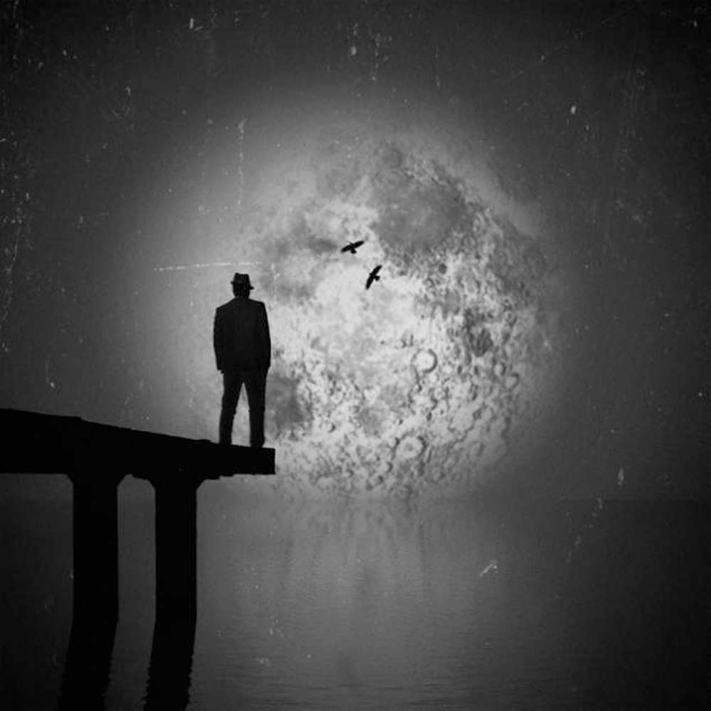 Открытка на каждый день с именем, Цветулечка Не грусти мужчина на мосту Прикольная открытка с пожеланием онлайн скачать бесплатно 