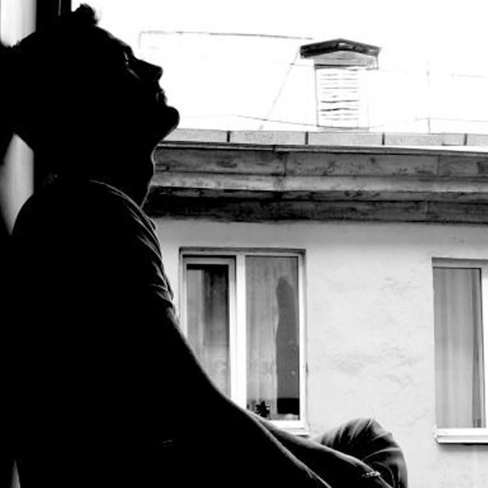 Открытка на каждый день с именем, Милолика Я по тебе скучаю скучно ему Прикольная открытка с пожеланием онлайн скачать бесплатно 