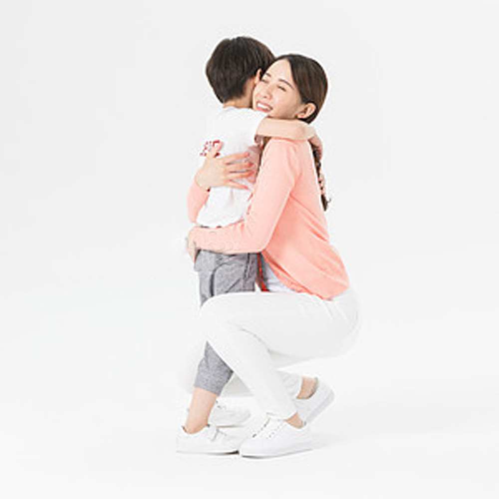 Открытка на каждый день с именем, Сокровище Хочу обнять тебя соскучилась по сыну Прикольная открытка с пожеланием онлайн скачать бесплатно 