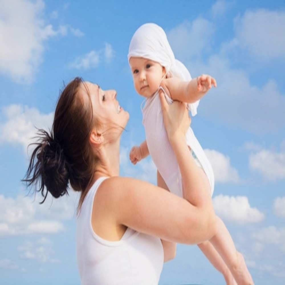 Открытка на каждый день с именем, Печенька Хочу обнять тебя небо и облака 1 Прикольная открытка с пожеланием онлайн скачать бесплатно 