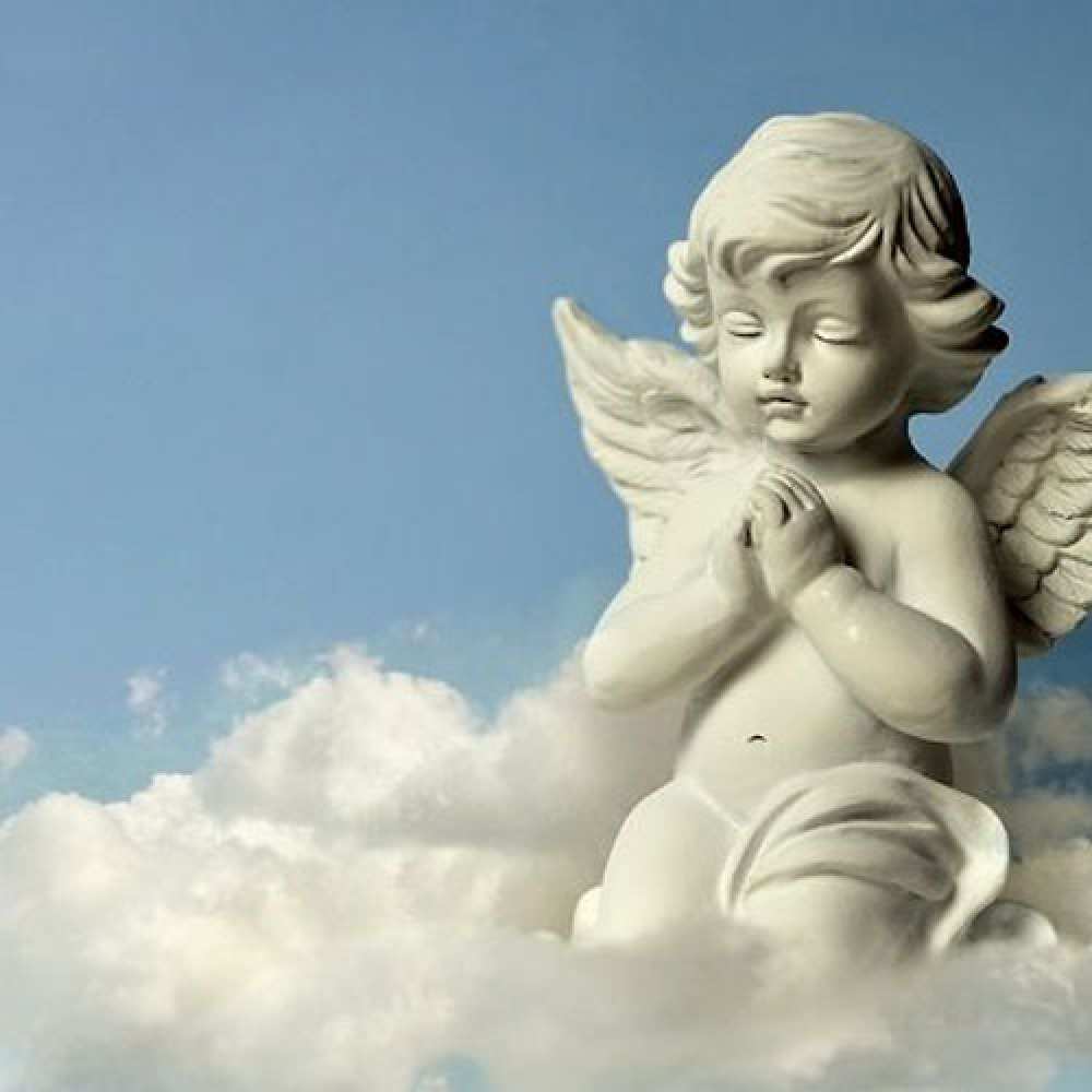 Открытка на каждый день с именем, Головокружительная Доброе утро скульптура ангела сидящего на облаке Прикольная открытка с пожеланием онлайн скачать бесплатно 