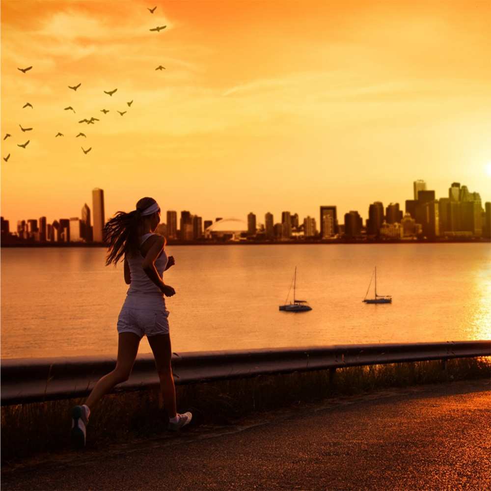 Открытка на каждый день с именем, Эльвира Доброе утро девушка бежит Прикольная открытка с пожеланием онлайн скачать бесплатно 