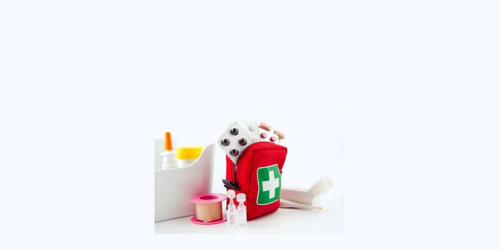 Открытка на каждый день с именем, Барби Выздоравливай аптечка Прикольная открытка с пожеланием онлайн скачать бесплатно 