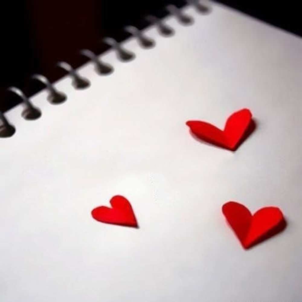 Открытка на каждый день с именем, Розовая Хочу обнять тебя скрапбукинг Прикольная открытка с пожеланием онлайн скачать бесплатно 