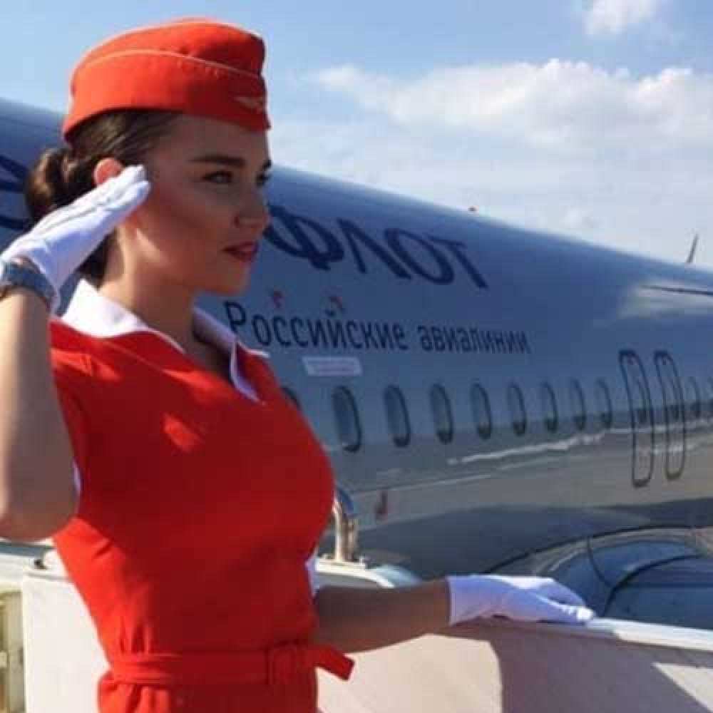 Открытка на каждый день с именем, Камилла Счастливого пути чудесного полета Прикольная открытка с пожеланием онлайн скачать бесплатно 